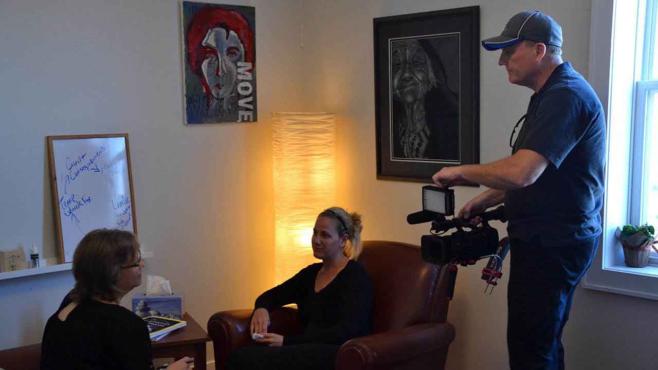 Here we recorded a re-enacted therapy session.